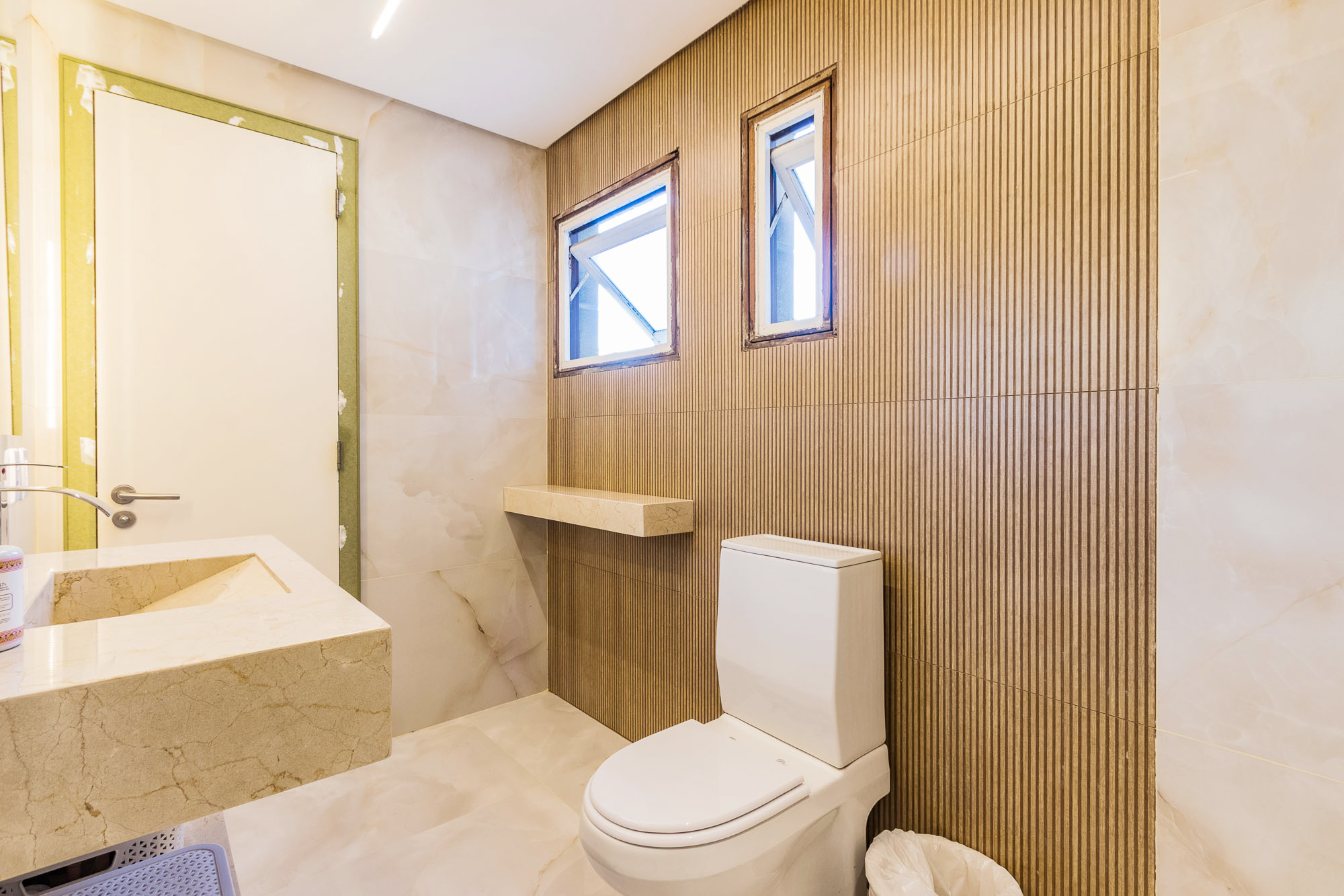 Cobertura à venda com 356m², 3 quartos, 2 suítes, 4 vagas no bairro Jardim Lindóia em Porto Alegre - Foto 34