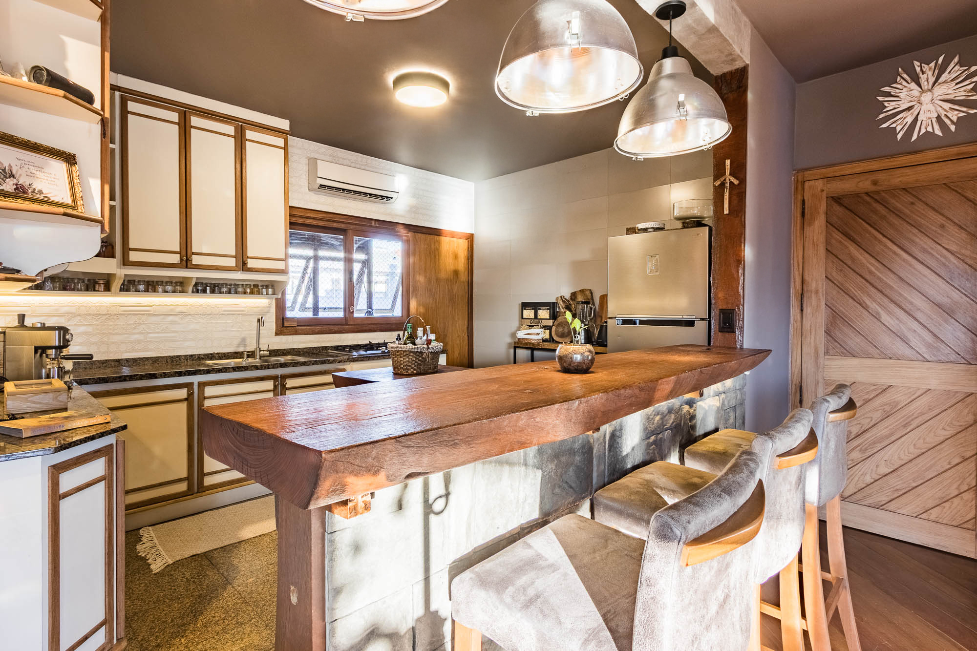 Cobertura à venda com 356m², 3 quartos, 2 suítes, 4 vagas no bairro Jardim Lindóia em Porto Alegre - Foto 12