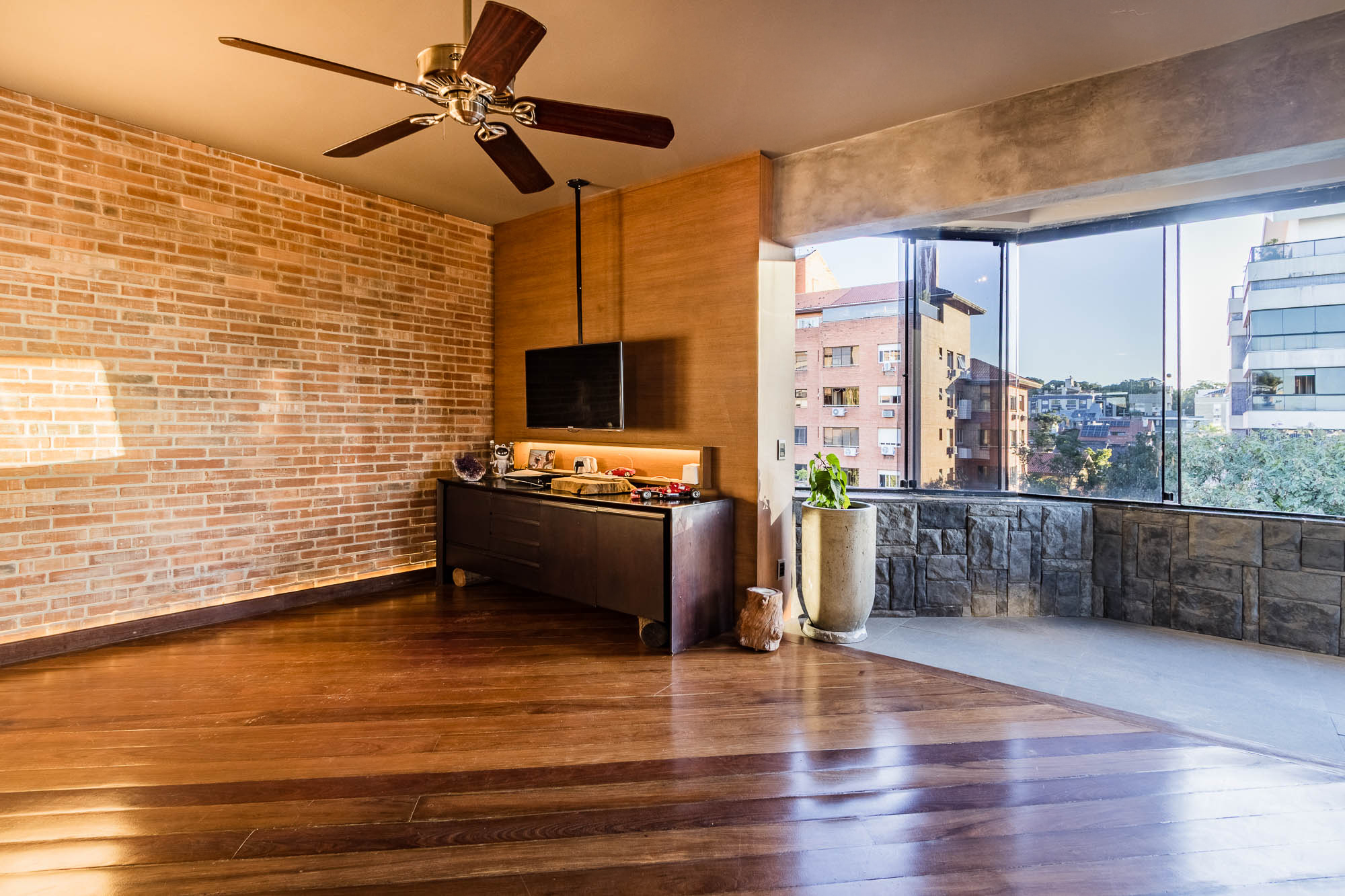 Cobertura à venda com 356m², 3 quartos, 2 suítes, 4 vagas no bairro Jardim Lindóia em Porto Alegre - Foto 39