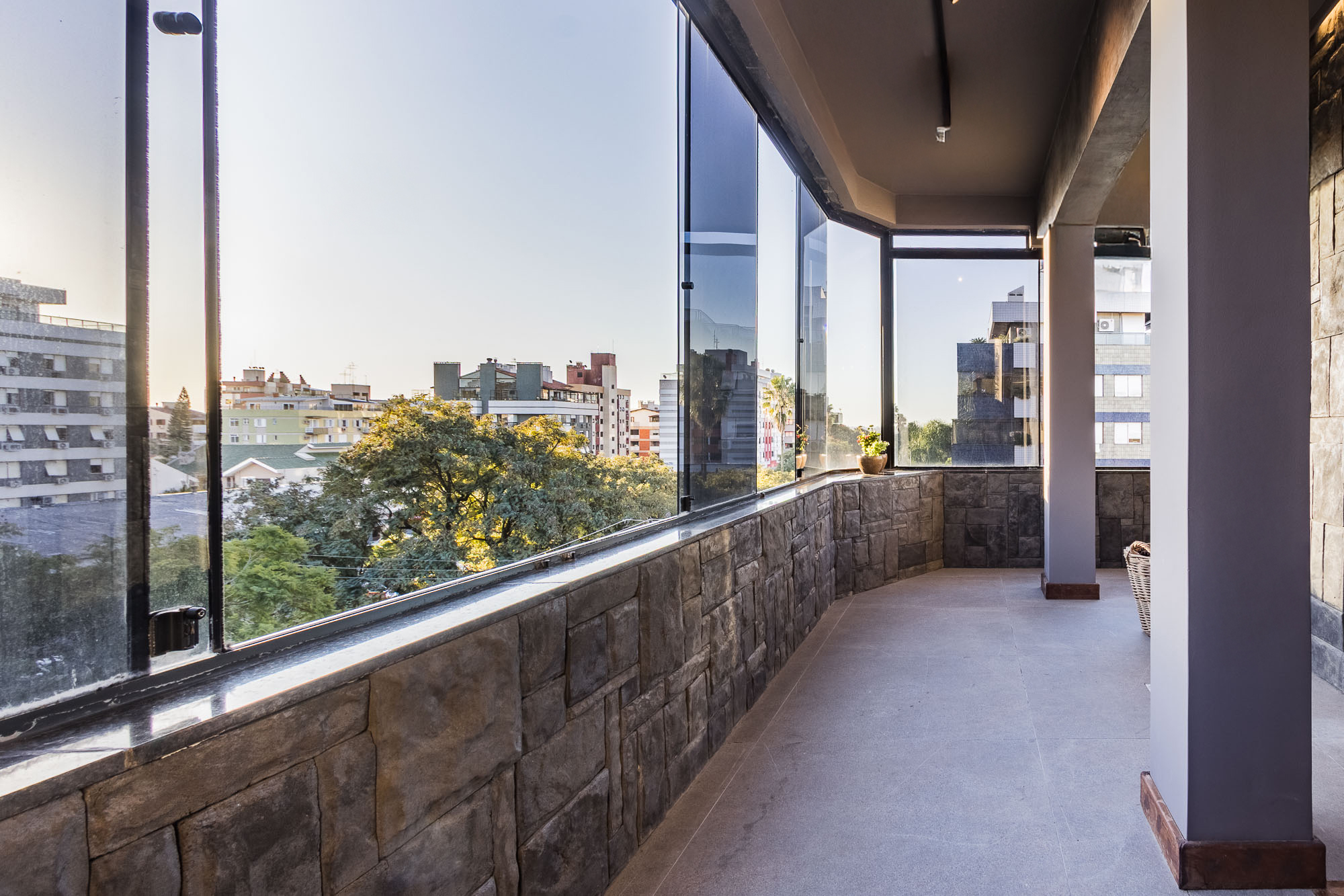 Cobertura à venda com 356m², 3 quartos, 2 suítes, 4 vagas no bairro Jardim Lindóia em Porto Alegre - Foto 45