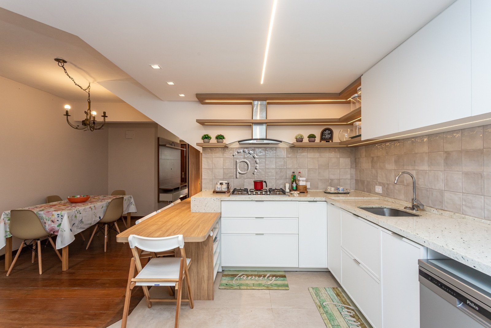 Casa em Condomínio à venda com 227m², 3 quartos, 1 suíte, 2 vagas no bairro Tristeza em Porto Alegre - Foto 12