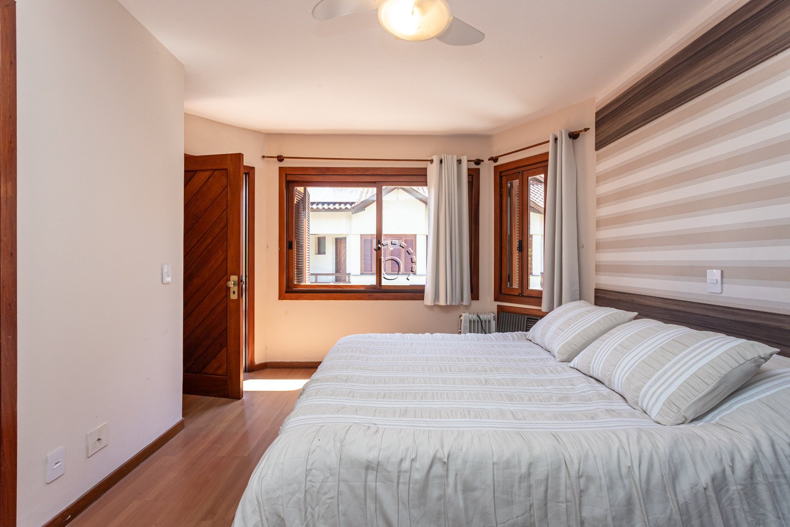 Casa em Condomínio à venda com 227m², 3 quartos, 1 suíte, 2 vagas no bairro Tristeza em Porto Alegre - Foto 23