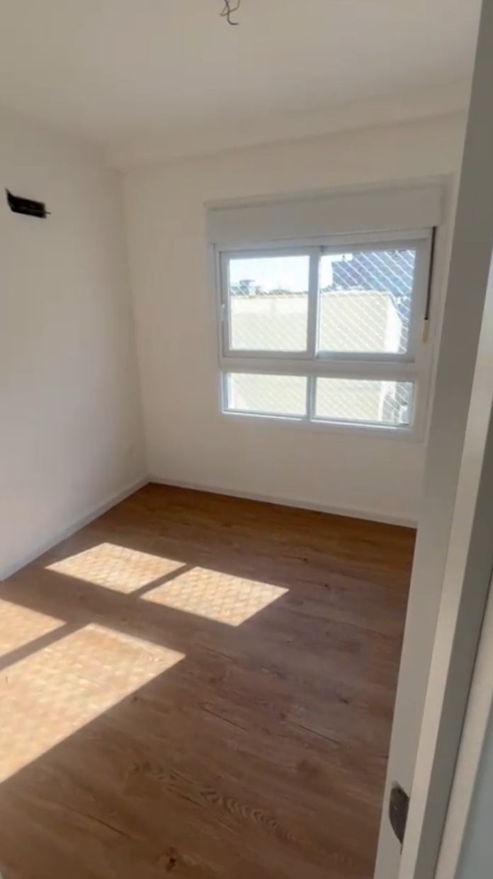 Apartamento à venda com 67m², 2 quartos, 1 suíte, 1 vaga no bairro Menino Deus em Porto Alegre - Foto 8