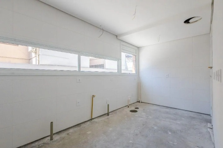Apartamento à venda com 130m², 3 quartos, 1 suíte, 4 vagas no bairro Petrópolis em Porto Alegre - Foto 12