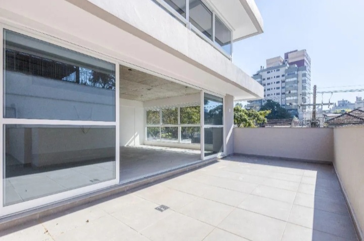 Apartamento à venda com 130m², 3 quartos, 1 suíte, 4 vagas no bairro Petrópolis em Porto Alegre - Foto 16