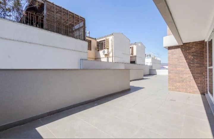 Apartamento à venda com 130m², 3 quartos, 1 suíte, 4 vagas no bairro Petrópolis em Porto Alegre - Foto 17