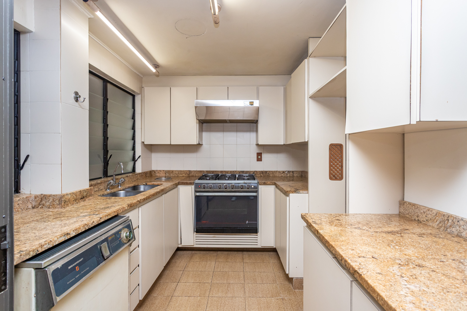 Apartamento à venda com 340m², 4 quartos no bairro Vila Assunção em Porto Alegre - Foto 26