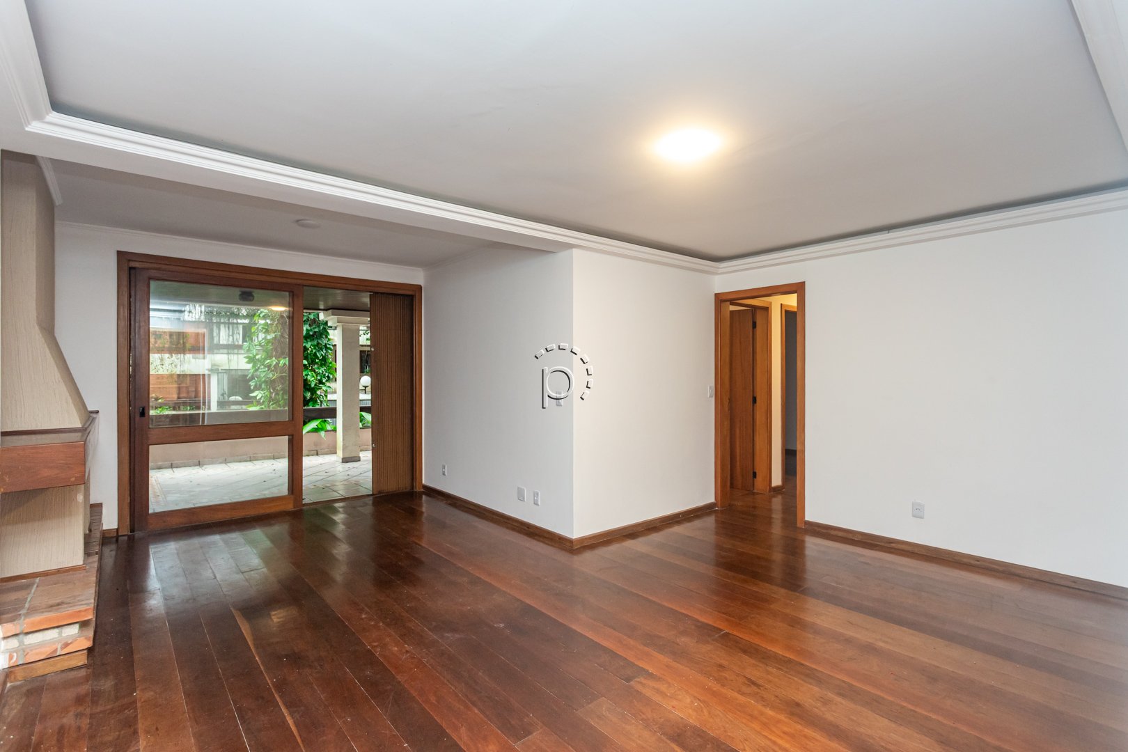 Apartamento à venda com 143m², 3 quartos, 1 suíte, 2 vagas no bairro Ipanema em Porto Alegre - Foto 2