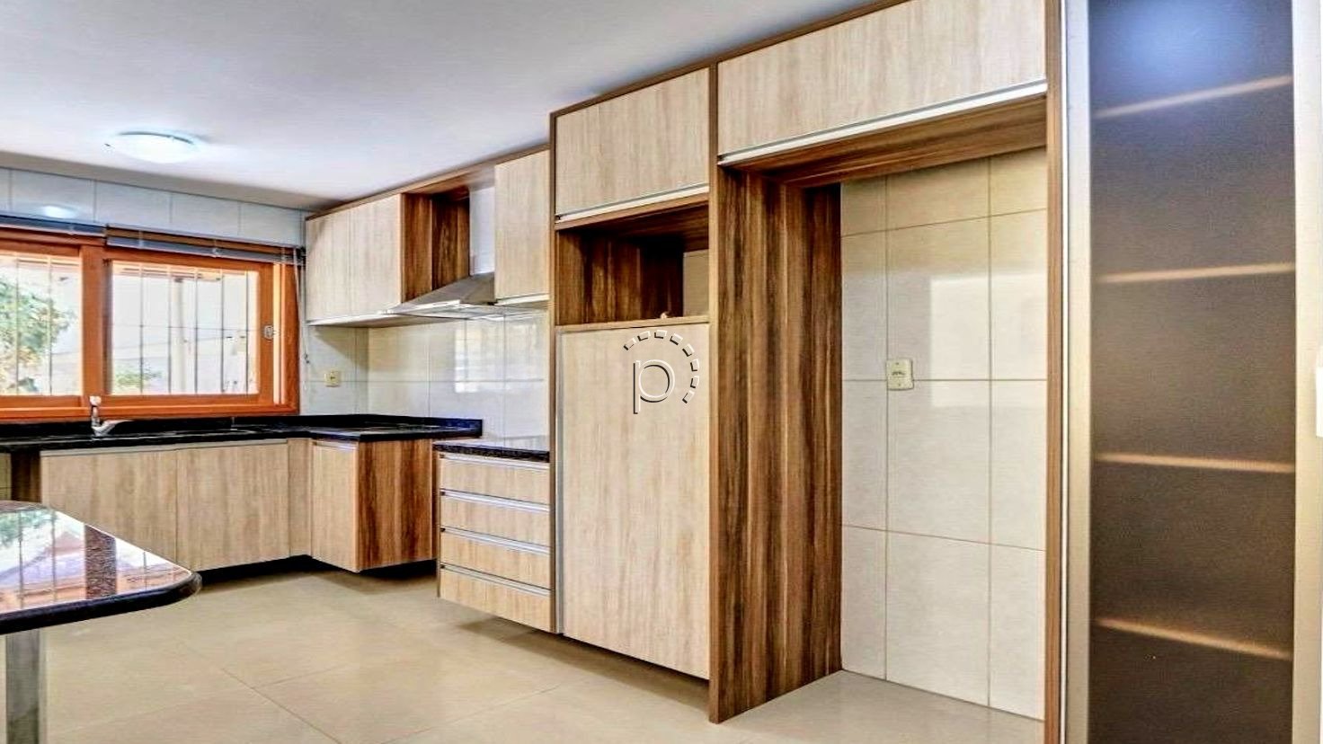 Casa em Condomínio à venda com 3.137m², 3 quartos, 1 suíte, 4 vagas no bairro Vila Assunção em Porto Alegre - Foto 8