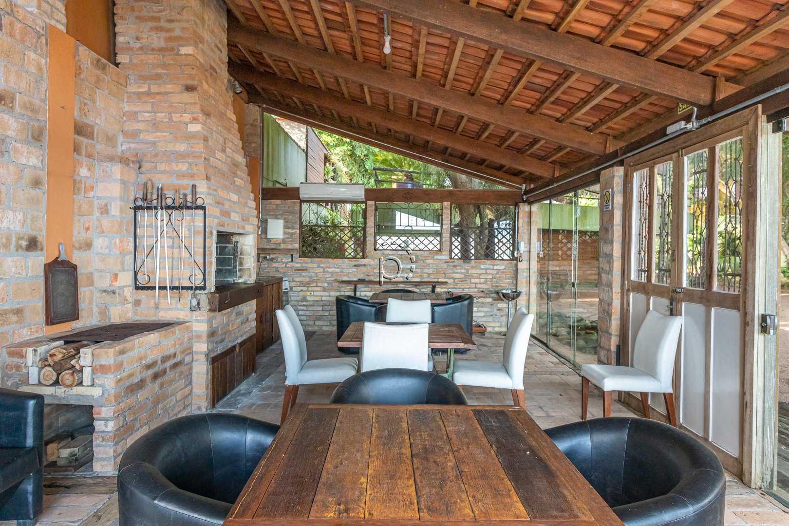 Casa em Condomínio à venda com 307m², 5 quartos, 2 suítes, 3 vagas no bairro Pedra Redonda em Porto Alegre - Foto 16