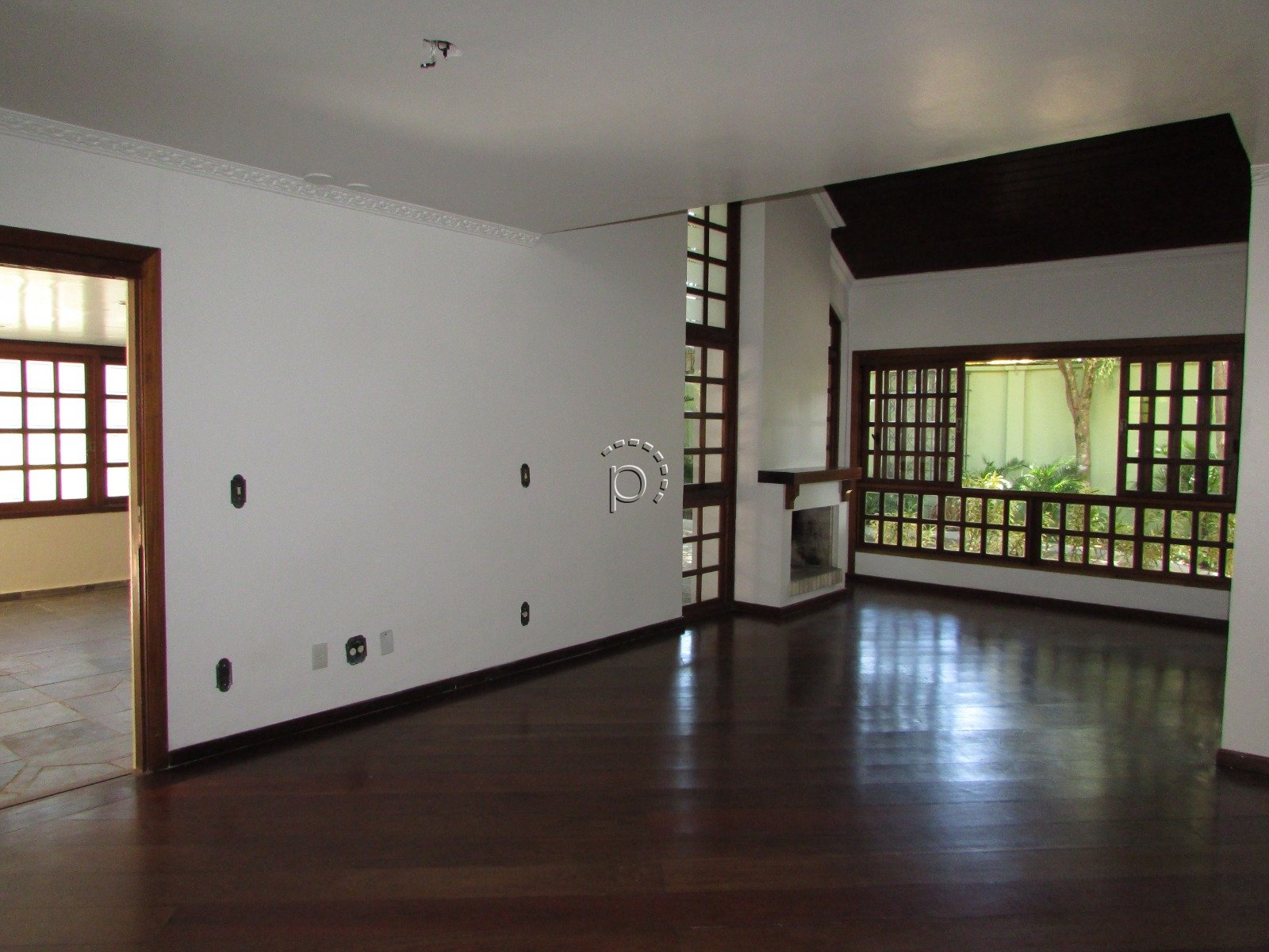 Casa em Condomínio à venda com 307m², 5 quartos, 2 suítes, 3 vagas no bairro Pedra Redonda em Porto Alegre