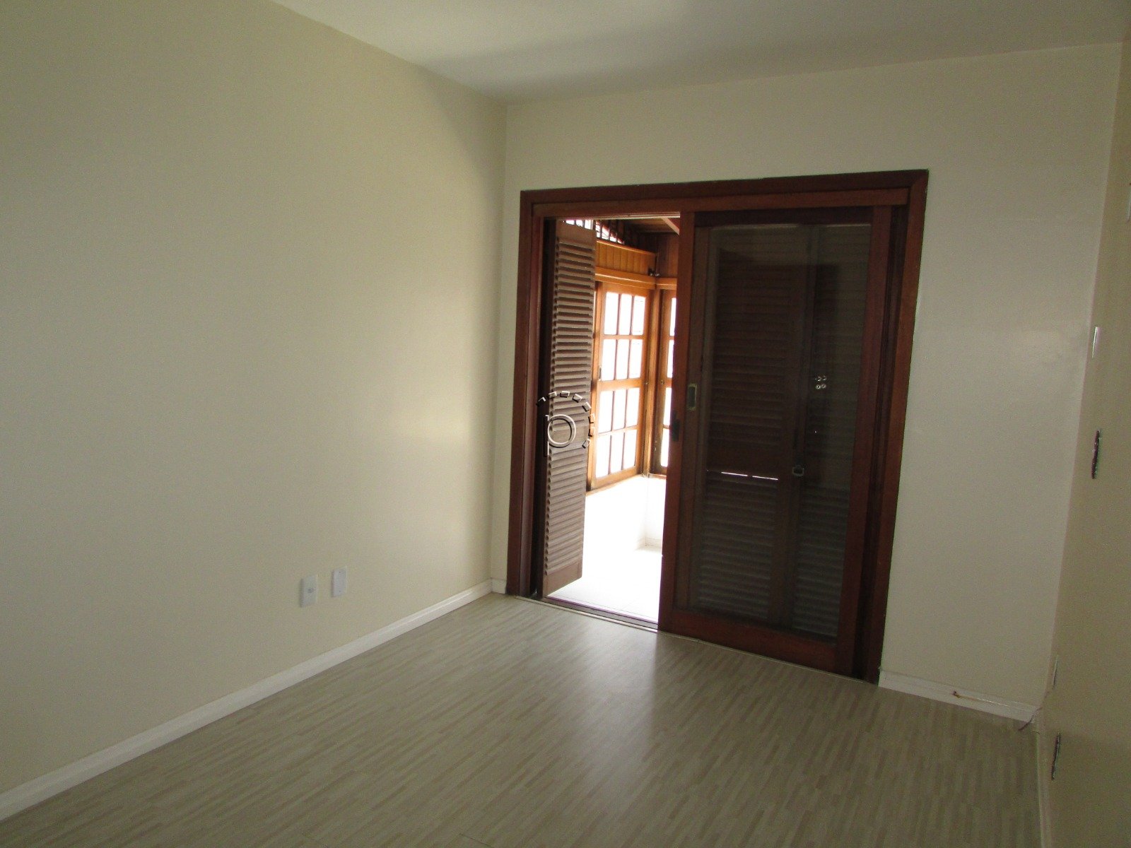 Casa em Condomínio à venda com 307m², 5 quartos, 2 suítes, 3 vagas no bairro Pedra Redonda em Porto Alegre - Foto 12