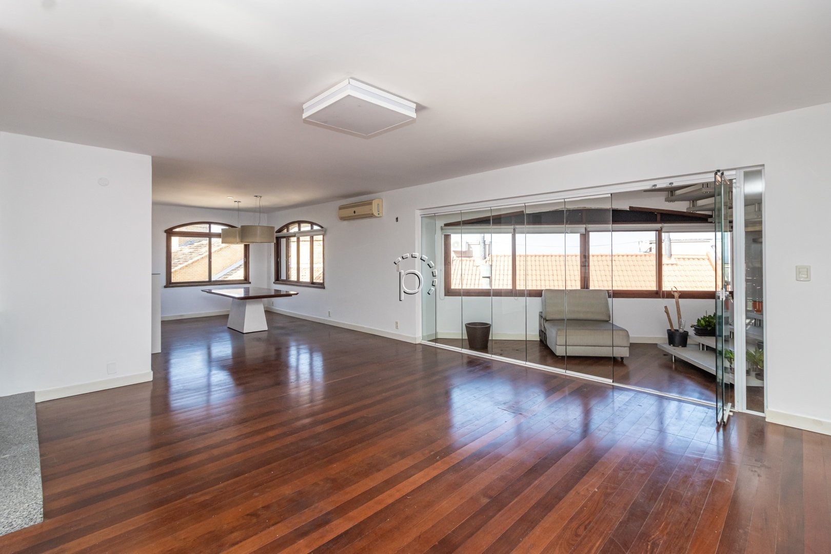 Casa à venda com 648m², 5 quartos, 5 suítes, 2 vagas no bairro Setimo Céu em Porto Alegre - Foto 3