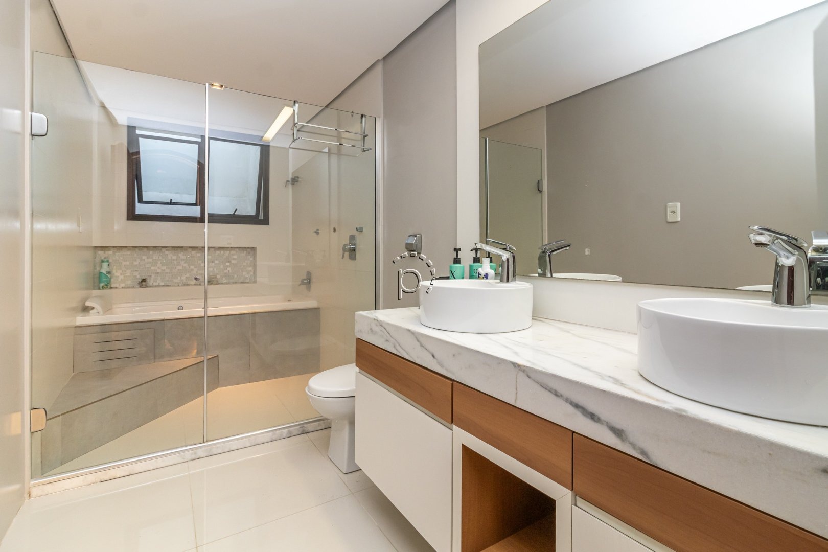 Casa à venda com 648m², 5 quartos, 5 suítes, 2 vagas no bairro Setimo Céu em Porto Alegre - Foto 14