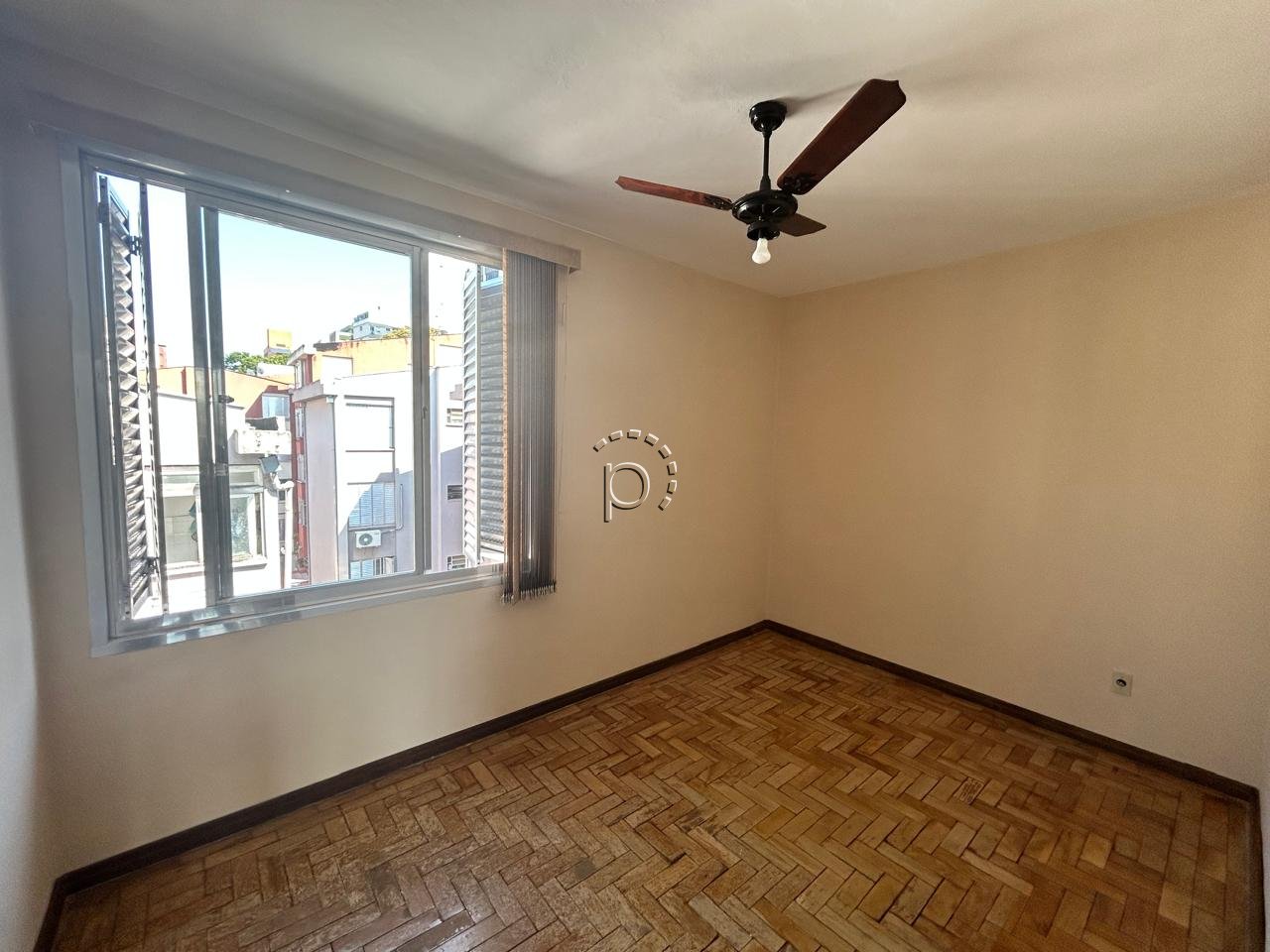Apartamento à venda com 75m², 4 quartos, 1 vaga no bairro Petrópolis em Porto Alegre - Foto 11