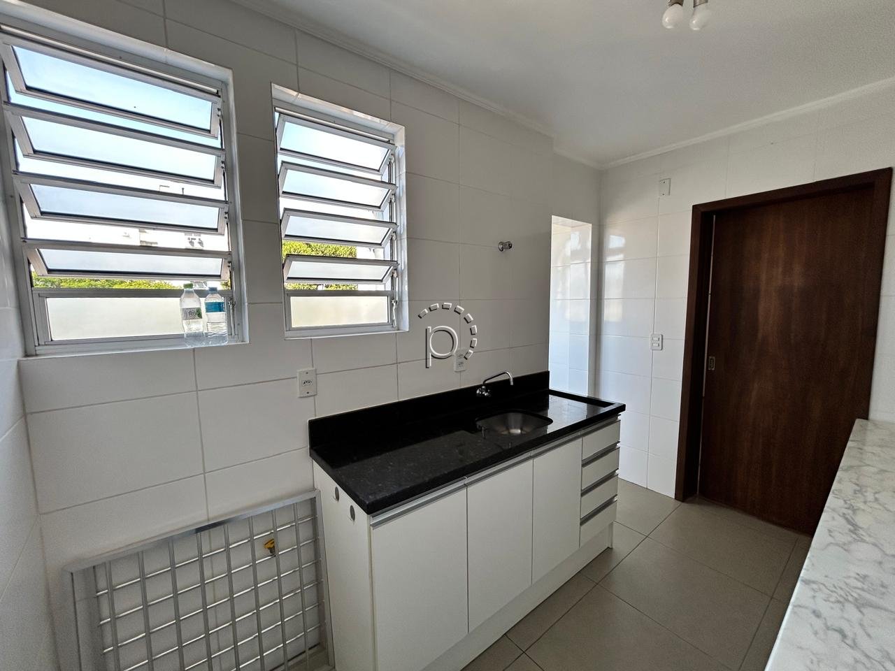 Apartamento à venda com 75m², 4 quartos, 1 vaga no bairro Petrópolis em Porto Alegre - Foto 8