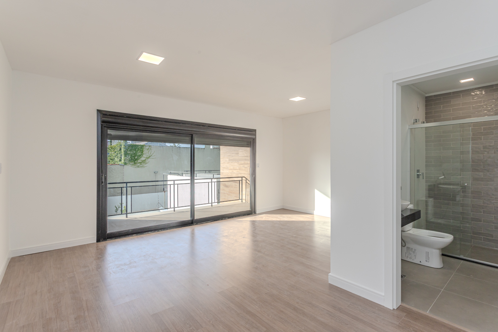 Casa para alugar com 165m², 3 quartos, 2 vagas no bairro Ipanema em Porto Alegre - Foto 13