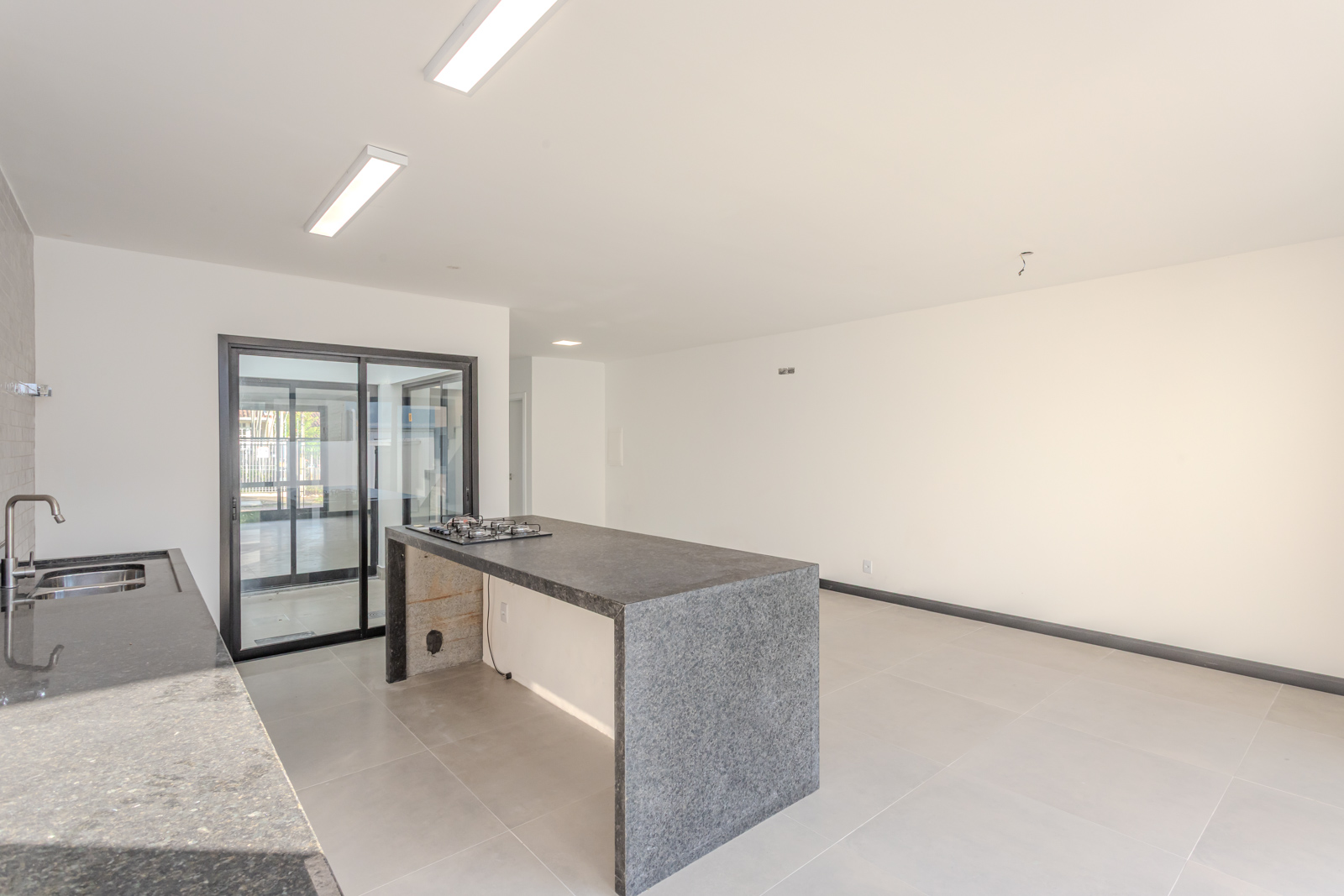Casa para alugar com 165m², 3 quartos, 2 vagas no bairro Ipanema em Porto Alegre - Foto 21
