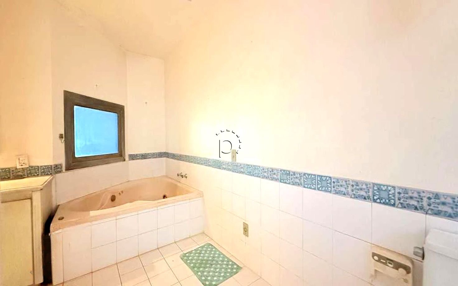 Casa à venda com 300m², 5 quartos, 3 suítes, 2 vagas no bairro Vila Assunção em Porto Alegre - Foto 11