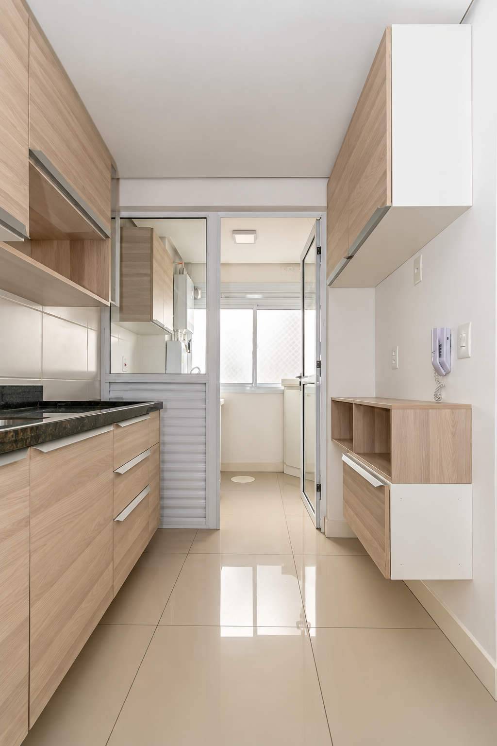 Apartamento à venda com 69m², 2 quartos, 1 vaga no bairro Tristeza em Porto Alegre - Foto 3