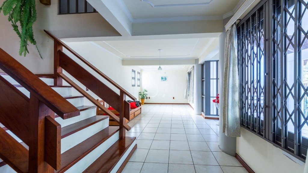 Casa à venda com 500m², 4 quartos, 3 suítes, 4 vagas no bairro Vila Assunção em Porto Alegre - Foto 9