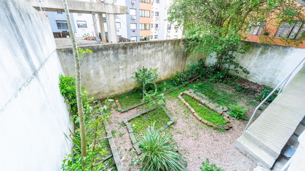 Casa à venda com 500m², 4 quartos, 3 suítes, 4 vagas no bairro Vila Assunção em Porto Alegre - Foto 18