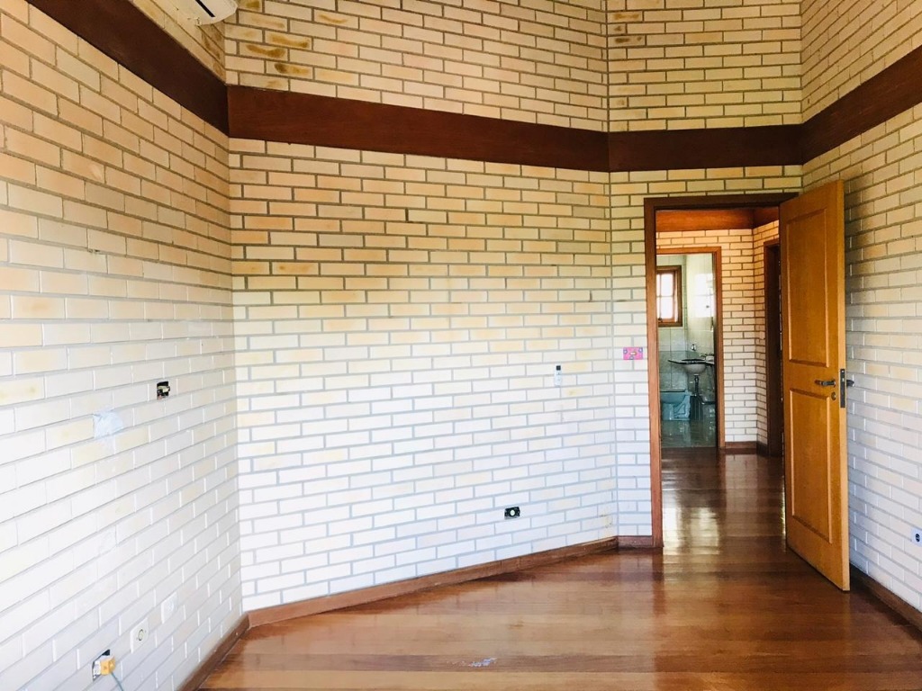 Casa à venda com 370m², 3 quartos, 1 suíte, 4 vagas no bairro Vila Conceição em Porto Alegre - Foto 4