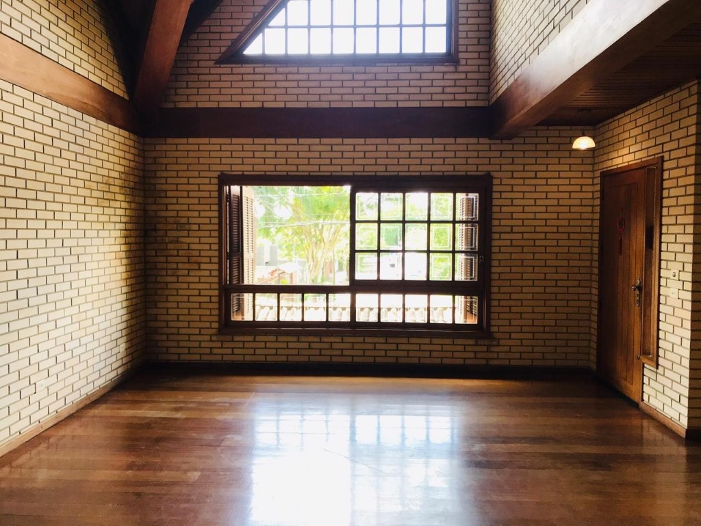 Casa à venda com 370m², 3 quartos, 1 suíte, 4 vagas no bairro Vila Conceição em Porto Alegre - Foto 3