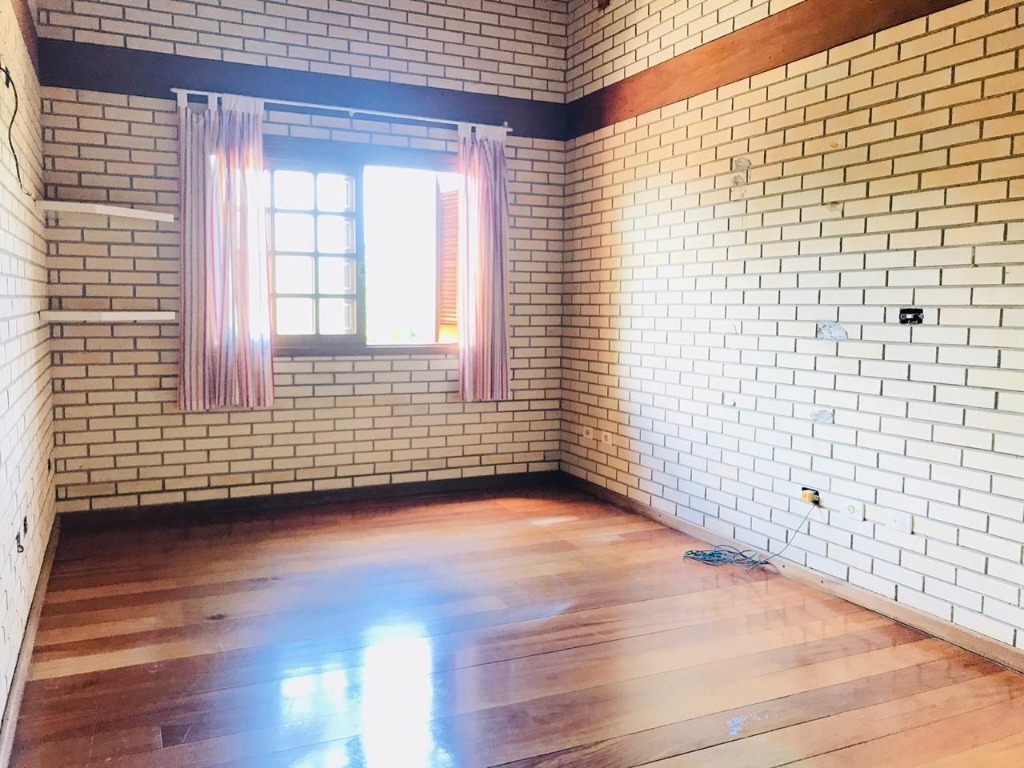 Casa à venda com 370m², 3 quartos, 1 suíte, 4 vagas no bairro Vila Conceição em Porto Alegre - Foto 9