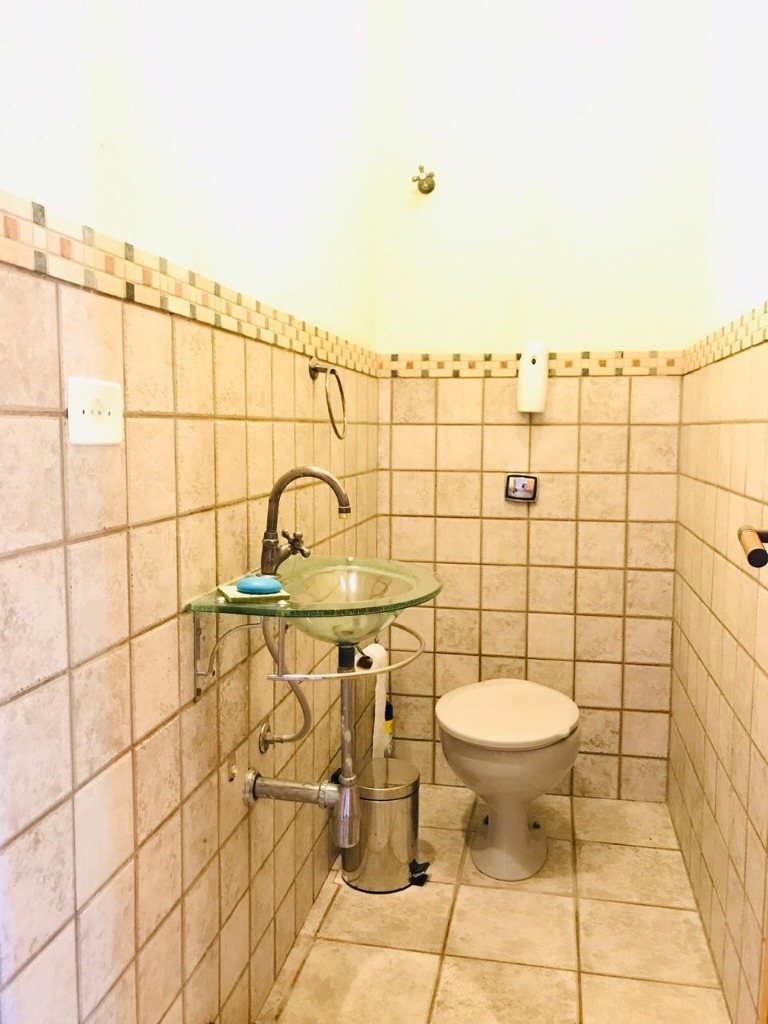 Casa à venda com 370m², 3 quartos, 1 suíte, 4 vagas no bairro Vila Conceição em Porto Alegre - Foto 23