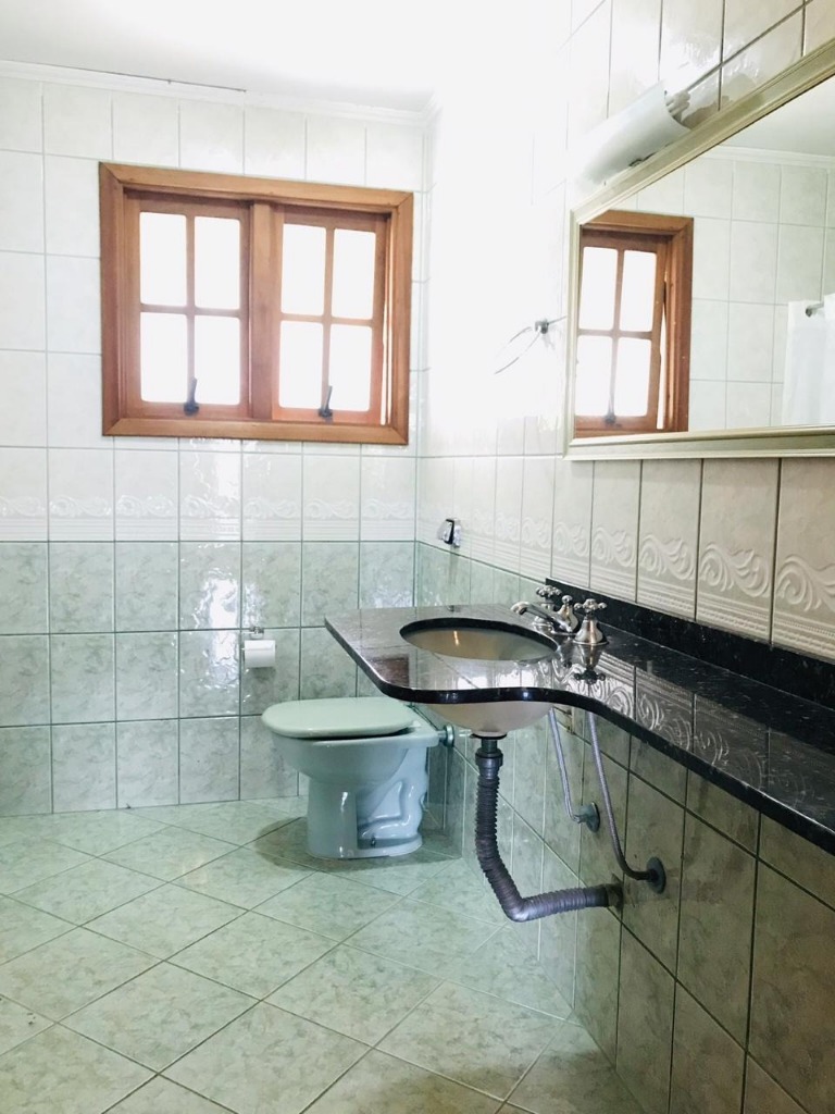 Casa à venda com 370m², 3 quartos, 1 suíte, 4 vagas no bairro Vila Conceição em Porto Alegre - Foto 22