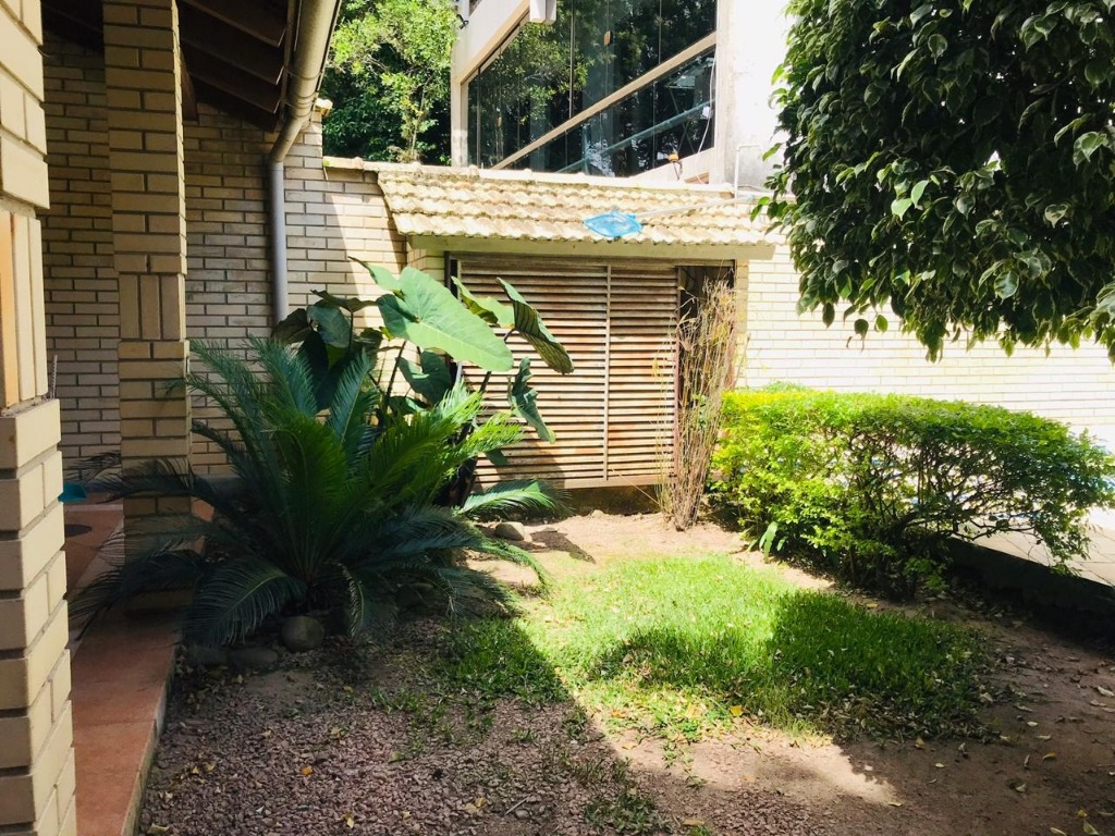 Casa à venda com 370m², 3 quartos, 1 suíte, 4 vagas no bairro Vila Conceição em Porto Alegre - Foto 16