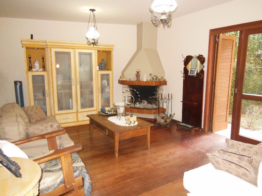 Casa à venda com 220m², 3 quartos, 1 suíte, 3 vagas no bairro Tristeza em Porto Alegre - Foto 2