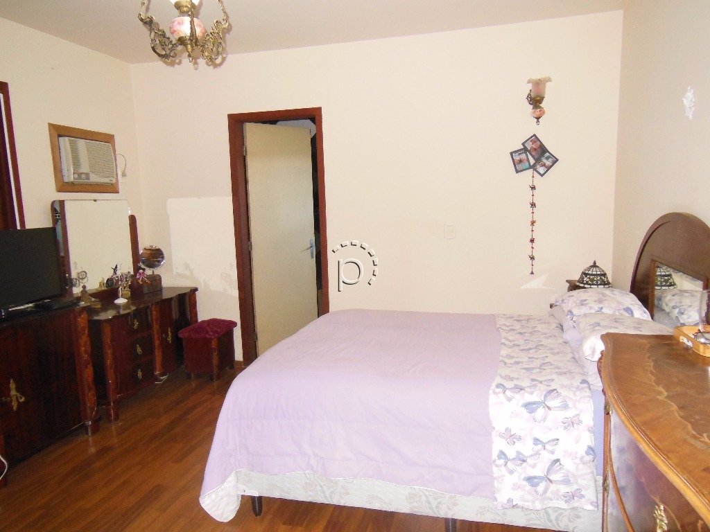 Casa à venda com 220m², 3 quartos, 1 suíte, 3 vagas no bairro Tristeza em Porto Alegre - Foto 10