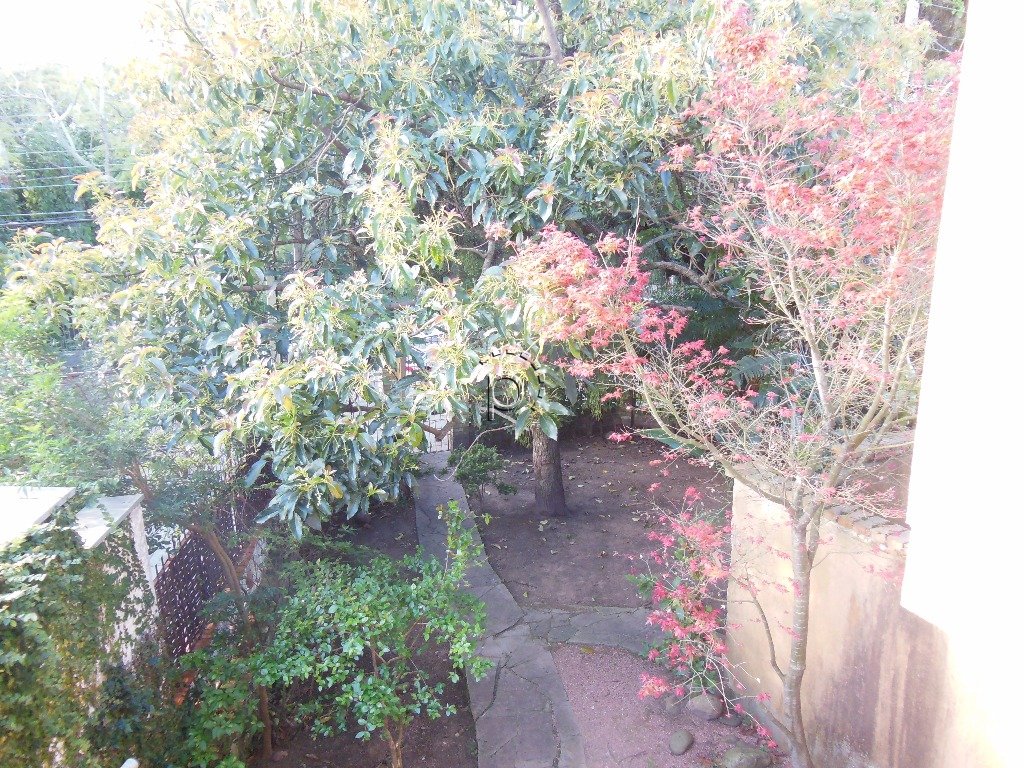 Casa à venda com 220m², 3 quartos, 1 suíte, 3 vagas no bairro Tristeza em Porto Alegre - Foto 25