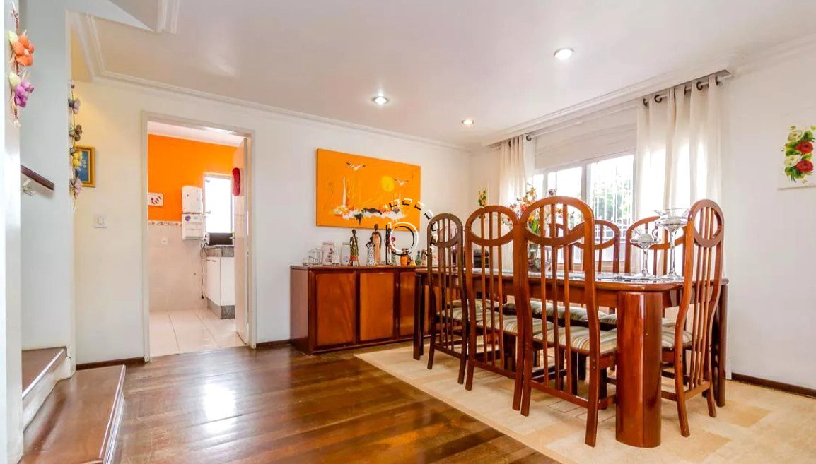 Casa à venda com 200m², 3 quartos, 1 suíte, 3 vagas no bairro Tristeza em Porto Alegre - Foto 4