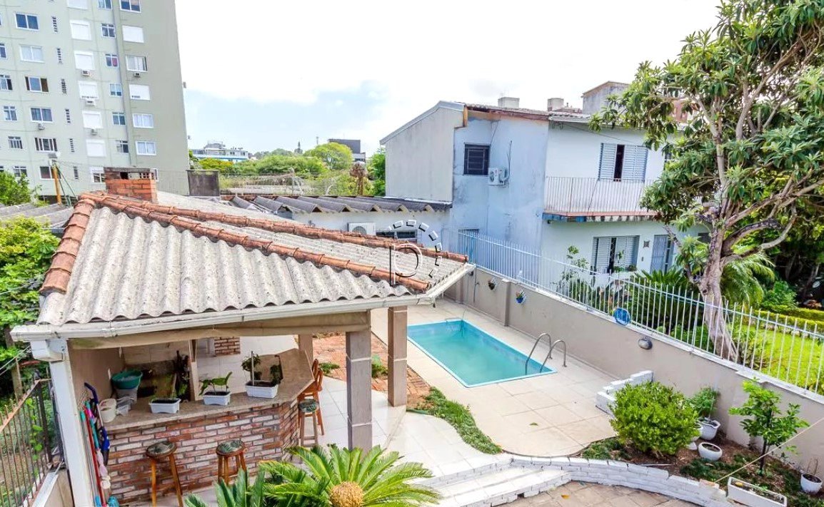Casa à venda com 200m², 3 quartos, 1 suíte, 3 vagas no bairro Tristeza em Porto Alegre - Foto 11