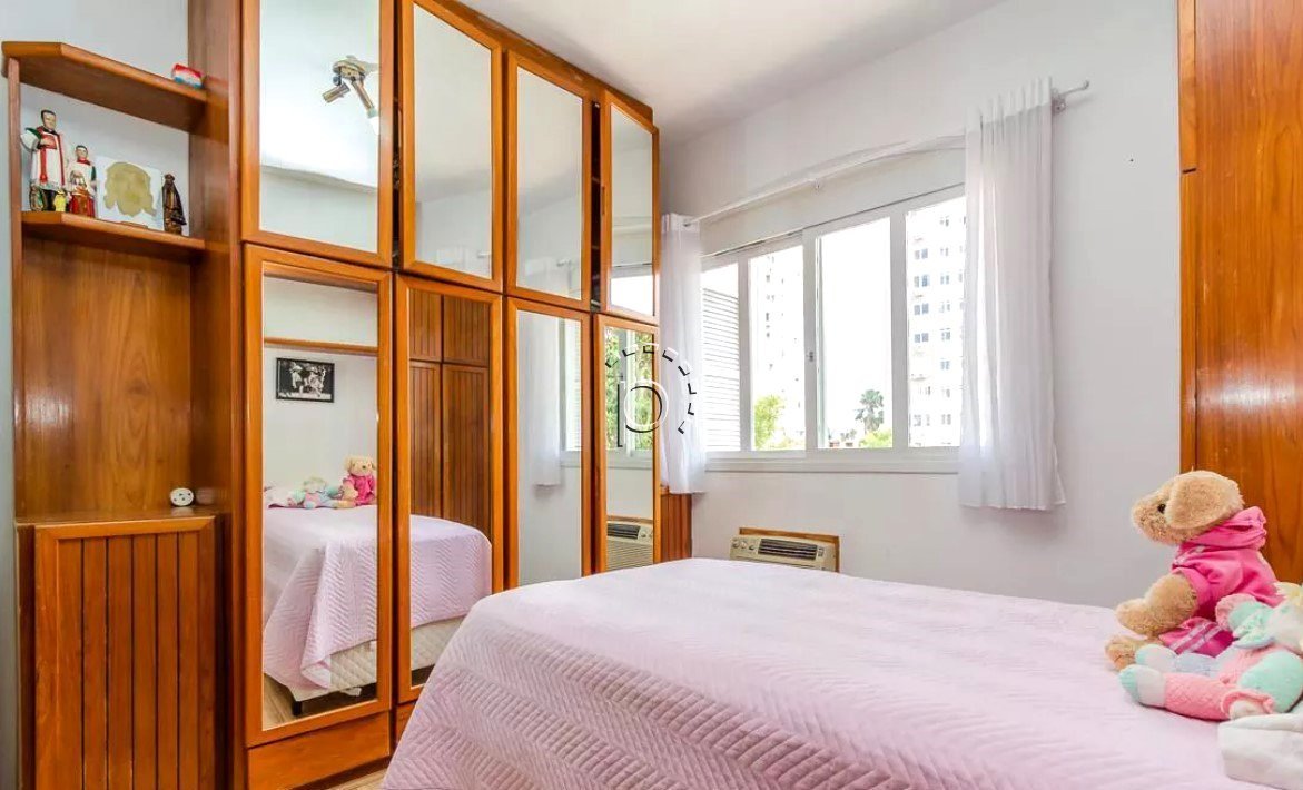 Casa à venda com 200m², 3 quartos, 1 suíte, 3 vagas no bairro Tristeza em Porto Alegre - Foto 13