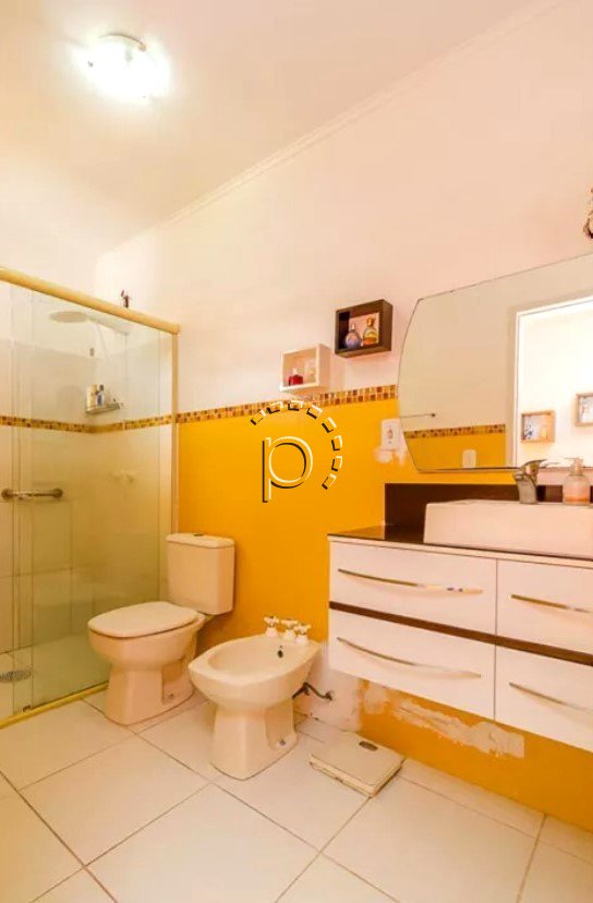 Casa à venda com 200m², 3 quartos, 1 suíte, 3 vagas no bairro Tristeza em Porto Alegre - Foto 28
