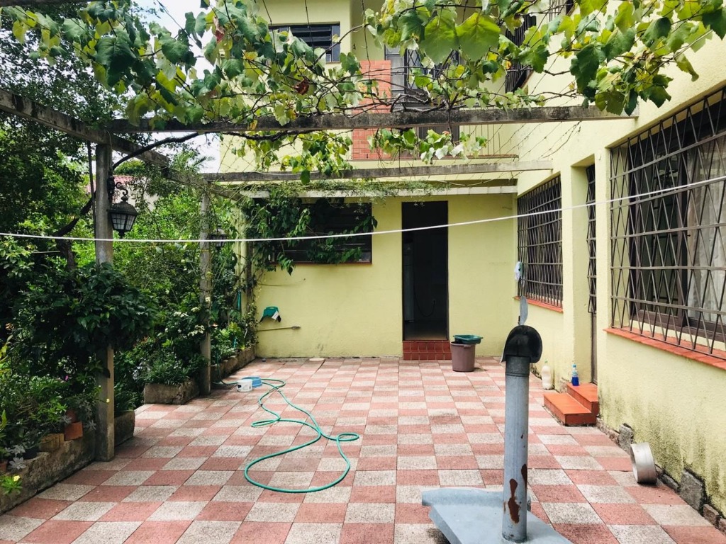 Casa à venda com 316m², 4 quartos, 3 suítes, 2 vagas no bairro Vila Assunção em Porto Alegre - Foto 11