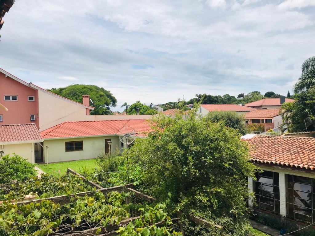 Casa à venda com 316m², 4 quartos, 3 suítes, 2 vagas no bairro Vila Assunção em Porto Alegre - Foto 10