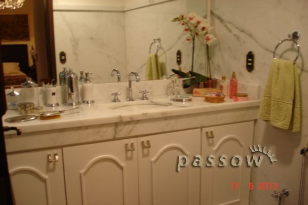 Casa à venda com 430m², 3 quartos, 2 suítes, 3 vagas no bairro Vila Assunção em Porto Alegre - Foto 11