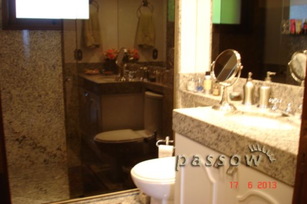 Casa à venda com 430m², 3 quartos, 2 suítes, 3 vagas no bairro Vila Assunção em Porto Alegre - Foto 13