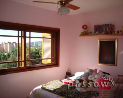 Casa à venda com 389m², 4 quartos, 1 suíte, 3 vagas no bairro Tristeza em Porto Alegre - Foto 6