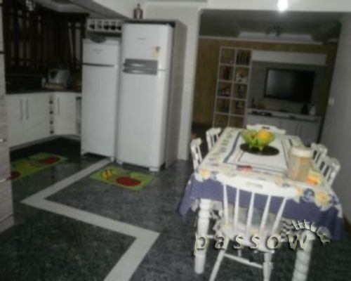 Casa à venda com 389m², 4 quartos, 1 suíte, 3 vagas no bairro Tristeza em Porto Alegre - Foto 3