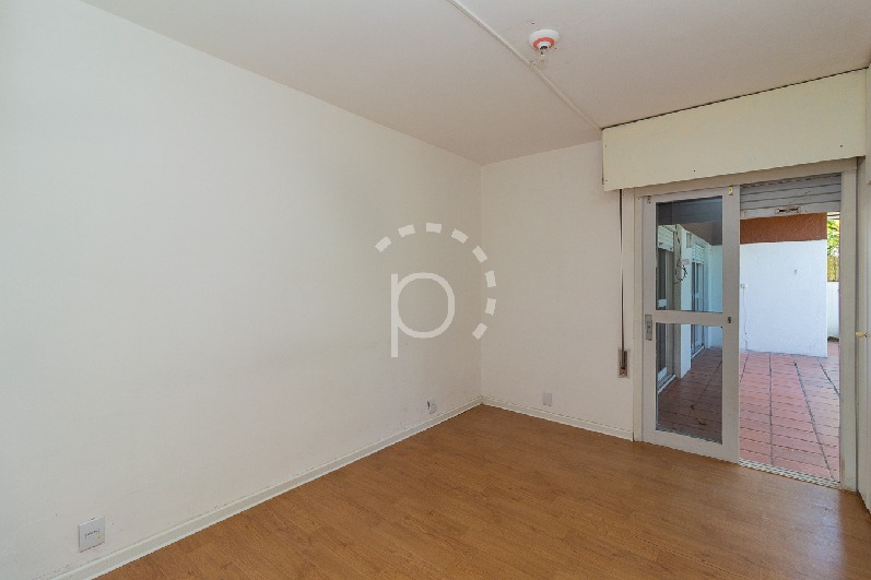 Casa à venda com 270m², 4 quartos, 1 suíte, 4 vagas no bairro Jardim Isabel em Porto Alegre - Foto 11