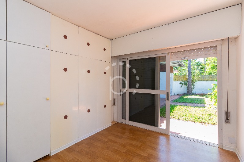 Casa à venda com 270m², 4 quartos, 1 suíte, 4 vagas no bairro Jardim Isabel em Porto Alegre - Foto 15