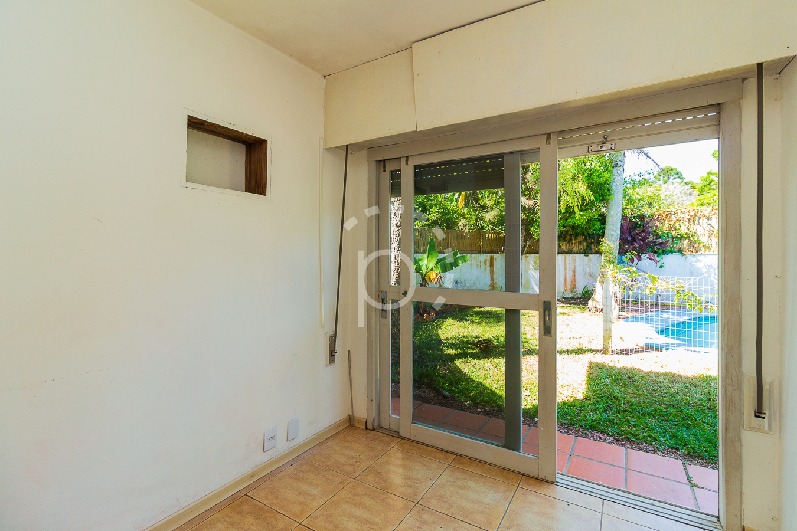 Casa à venda com 270m², 4 quartos, 1 suíte, 4 vagas no bairro Jardim Isabel em Porto Alegre - Foto 17