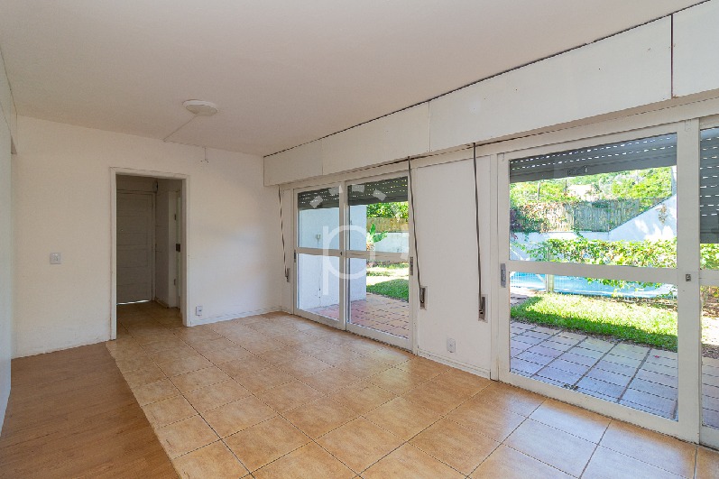 Casa à venda com 270m², 4 quartos, 1 suíte, 4 vagas no bairro Jardim Isabel em Porto Alegre - Foto 25