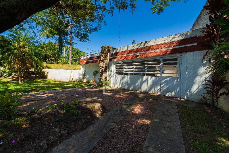 Casa à venda com 270m², 4 quartos, 1 suíte, 4 vagas no bairro Jardim Isabel em Porto Alegre - Foto 29